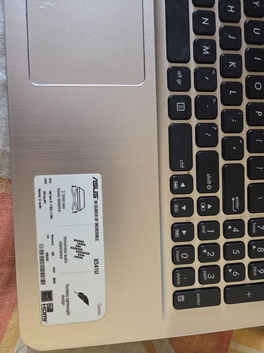 Vand Laptop ASUS