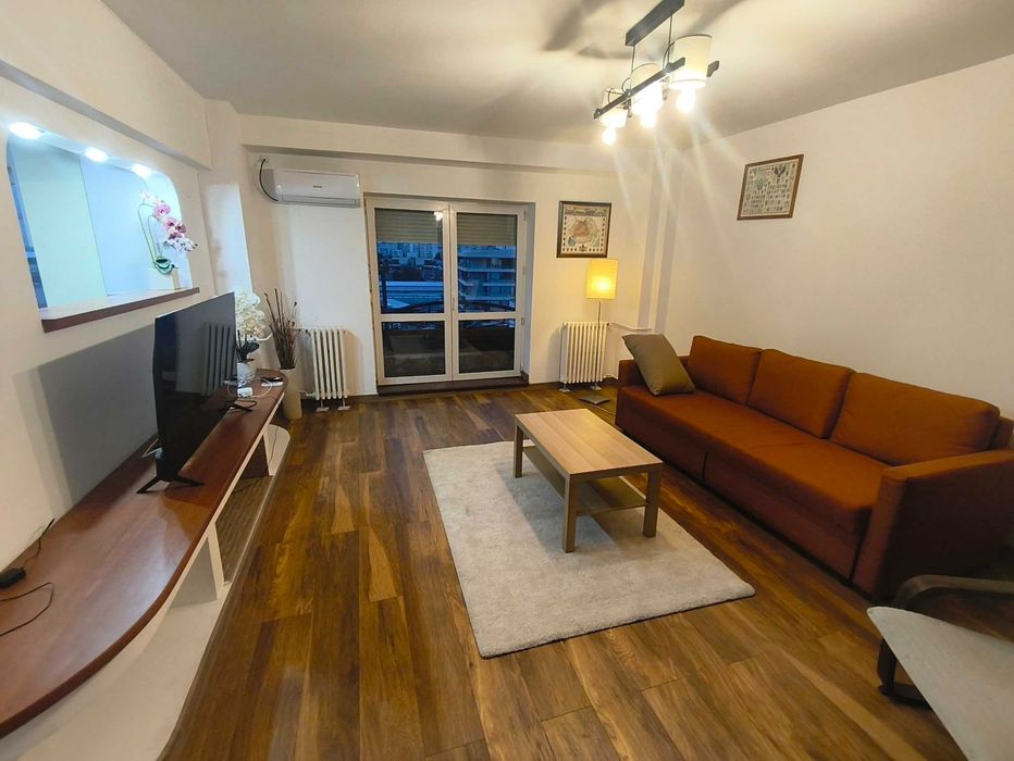 Apartament Pta Alba Iulia, 2 camere decomandate, et 6/7, AC, masina spalat rufe/vase, TV, usa blindata, mobilat renovat, punct termic la baza blocului