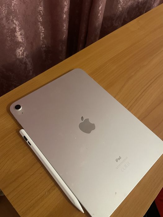 vand ipad generatia 10 +pen compatibil cu rezerve
