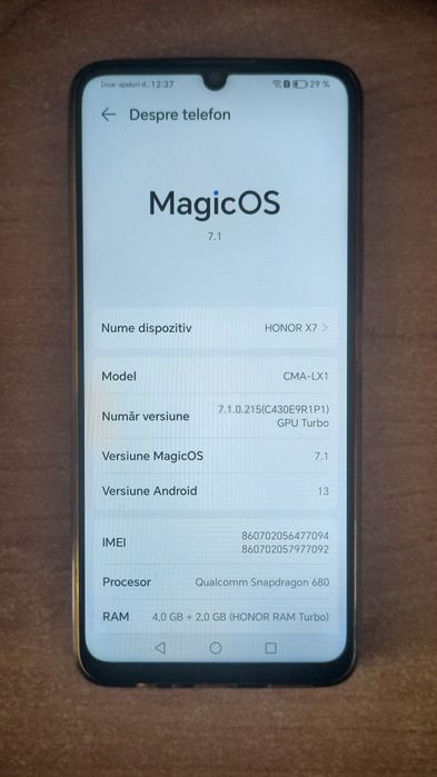 Vând telefon Honor X7