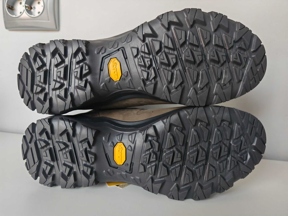 Ghete Trekking Mammut Gtx nr. 42 2/3,  și nr. 46