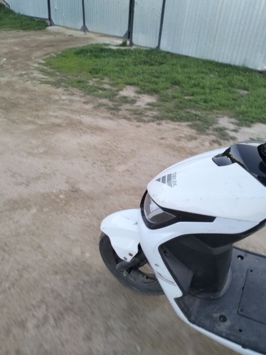 Продам м 8 скутер