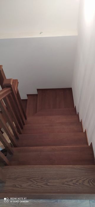 Trepte si scari din lemn masiv