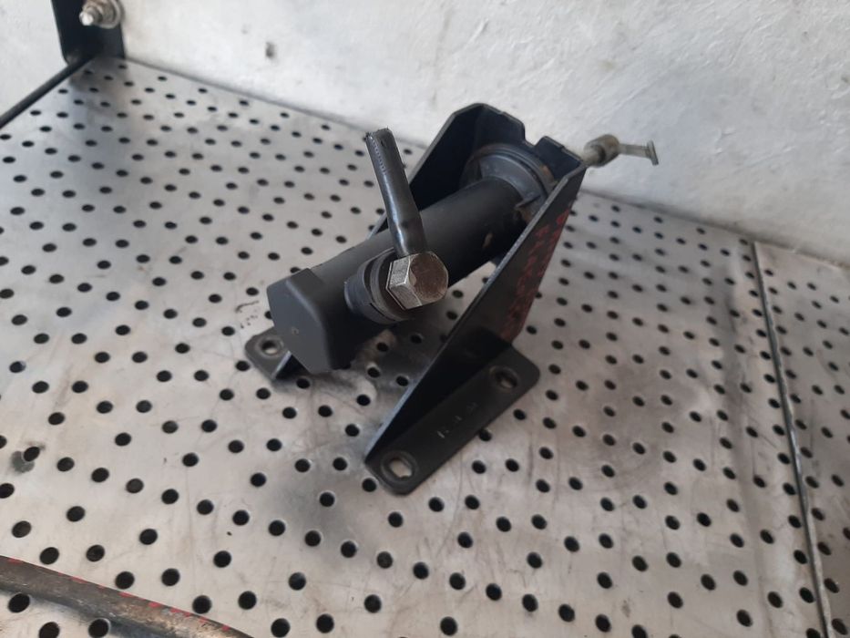 pompa ambreiaj 2.3 hpi f1ae0481b  iveco daily 3 euro 3