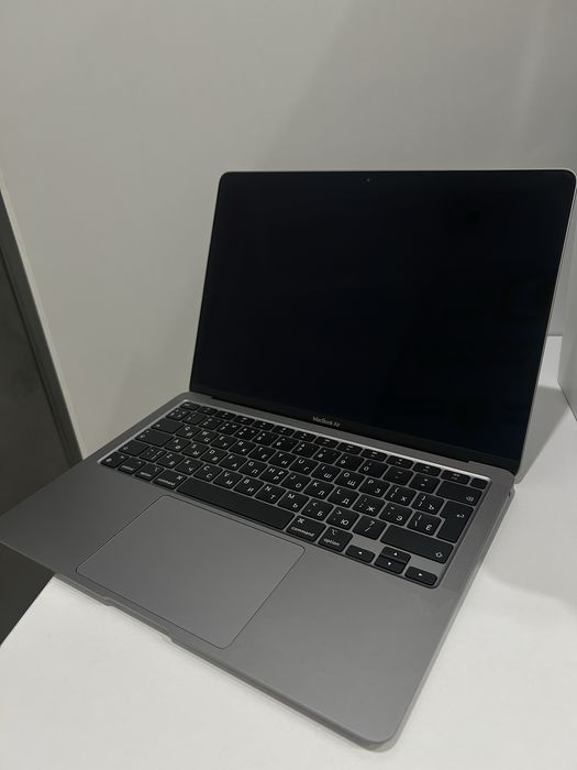 Продам MacBook Air