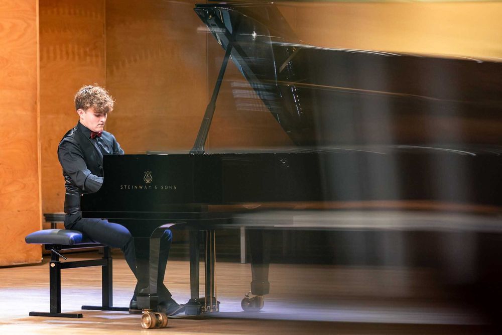 Pian la tine ACASA - lecții de pian pentru copii și adulți