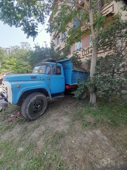 Zil sotiladi 1985 yil.