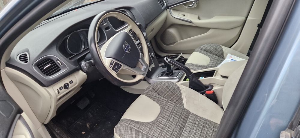 Volvo V40 2020 Avariat