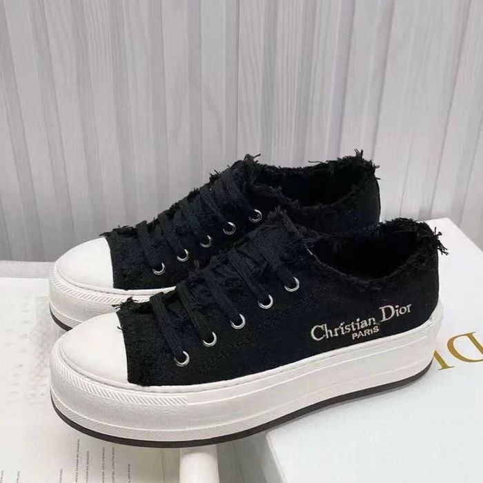 Christian Dior Walk'n'Dior