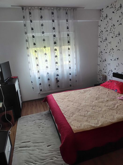 Închiriez apartament 2 camere