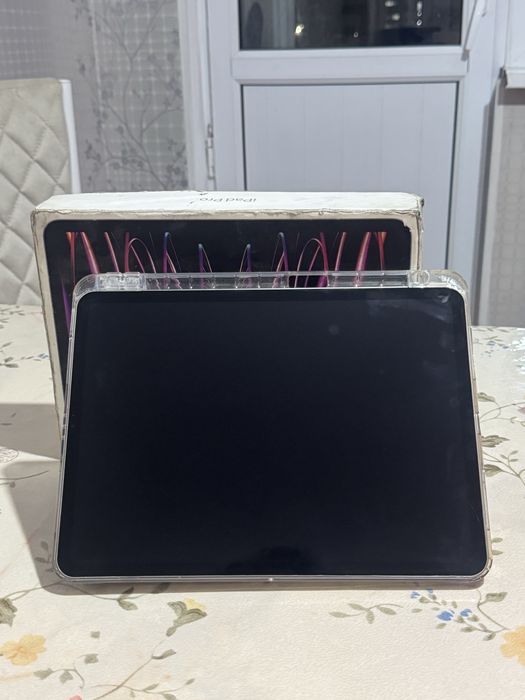 iPad Pro 11  4 поколения  M2