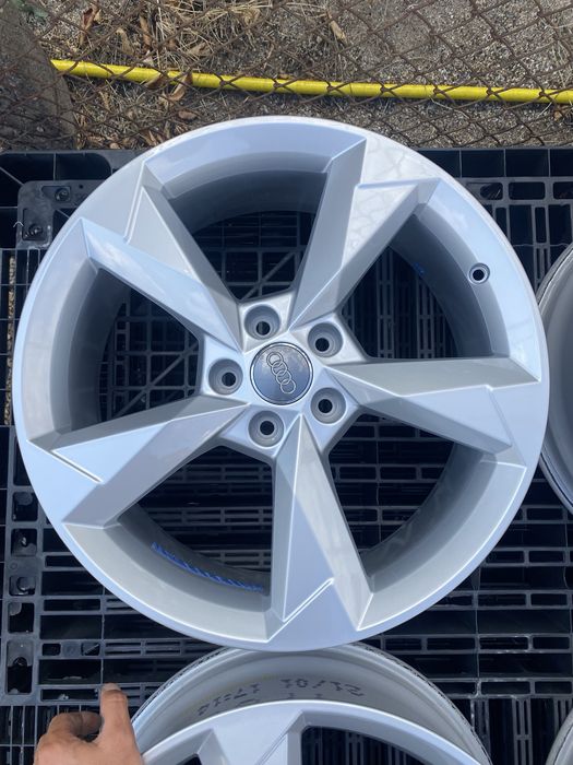 19 цола 5 х 112 мм Ауди , Audi Q 3 , Q 2