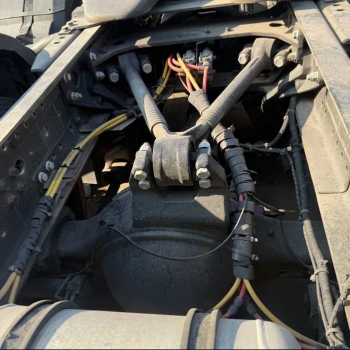 JAC 540 л.с. (двигатель MAN), 2018 г.в. — Тягач под заказ из Китая