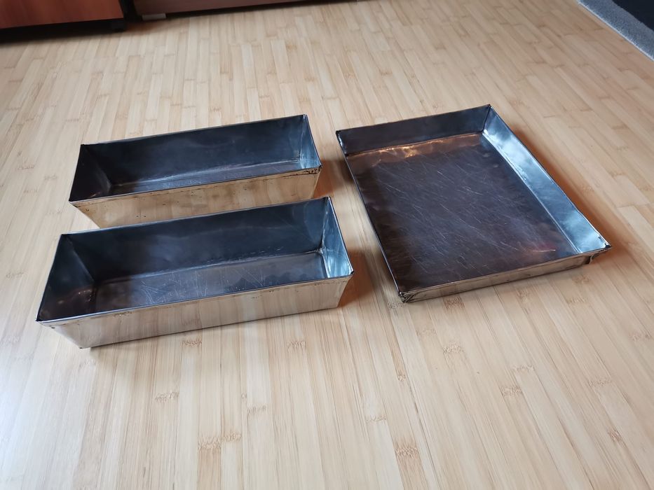 Tăvi inox pt.prajitura ,cozonaci, pâine