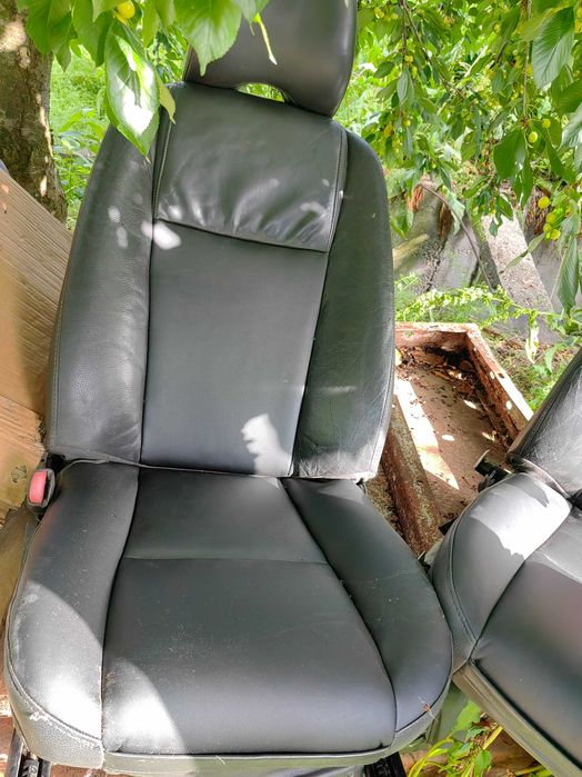 Седалки за волво xc 90