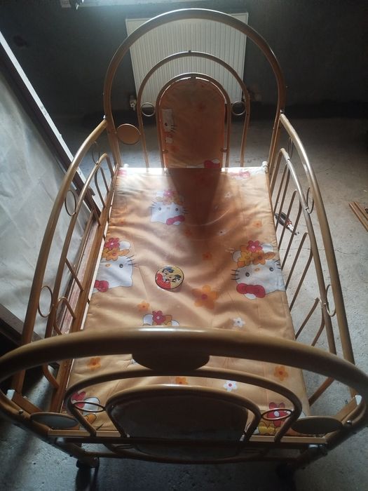 Детские кроватки