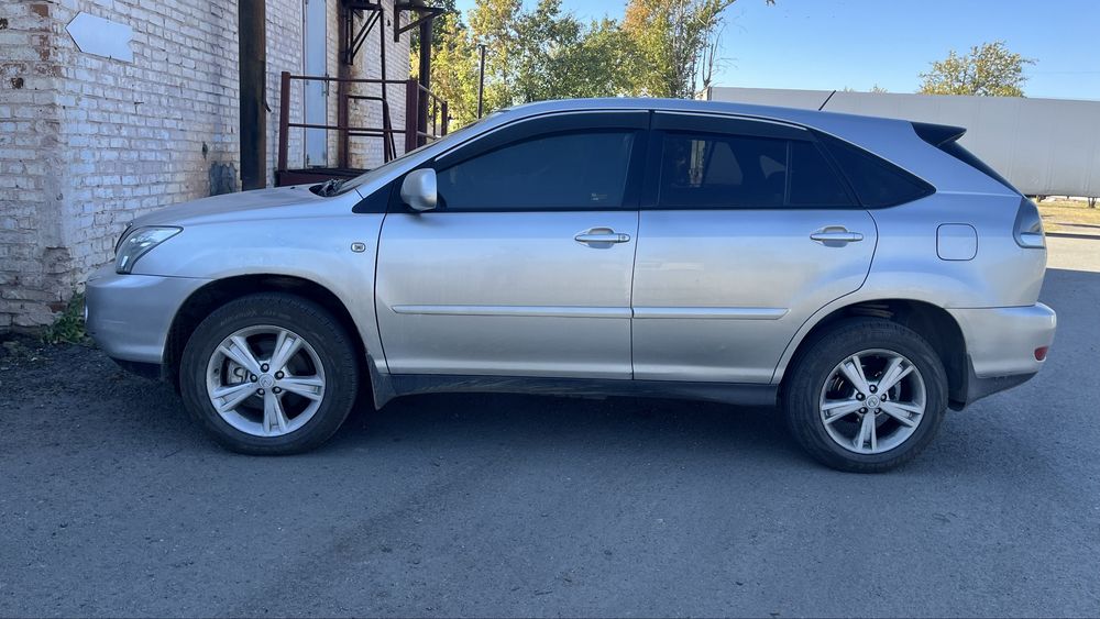 Продам Lexus RX400H