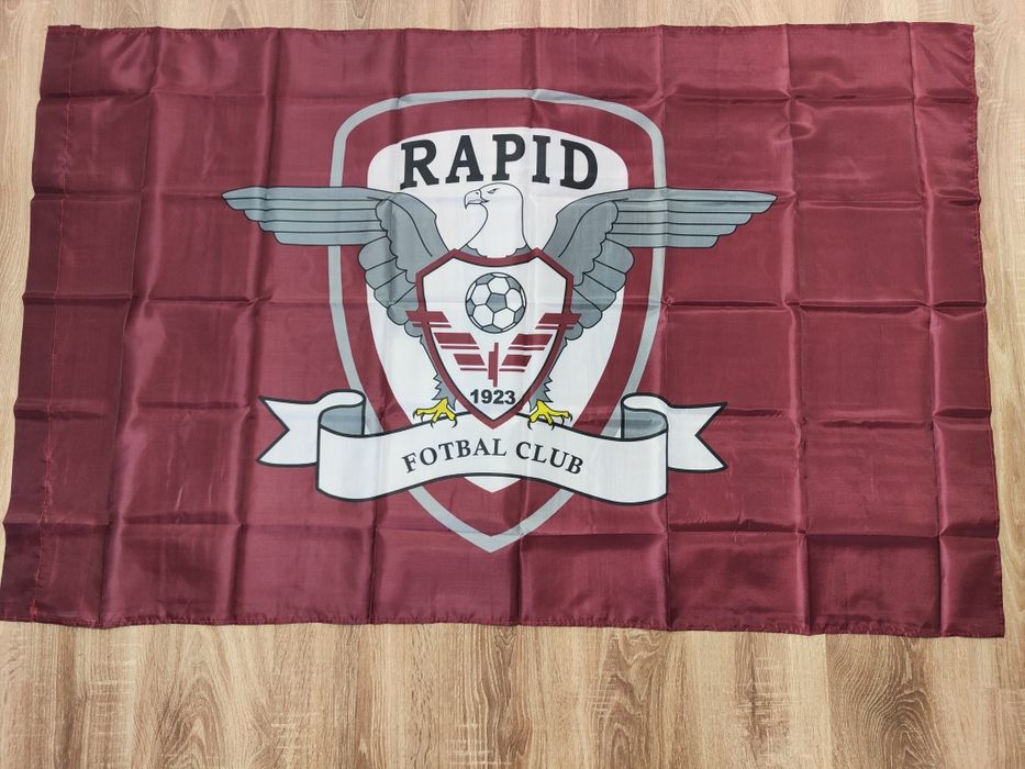 Steag Rapid , Căciulă Rapid , Esarfa Rapid Preț pe bucata