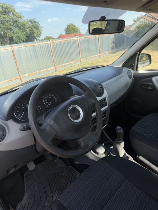 Vand Dacia Logan