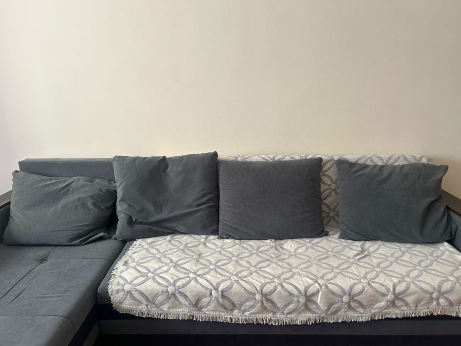 Угловой диван 284*140см