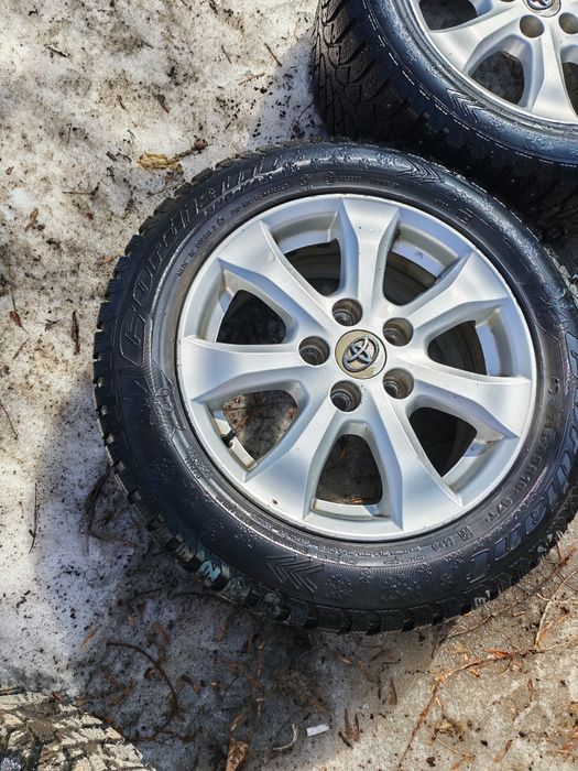 Продам диски литые с резинами