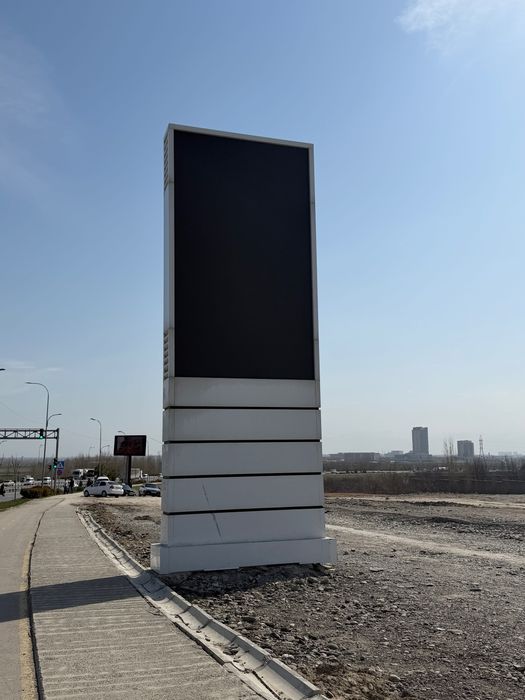 Продается LED-экран 367 млн., торг уместен