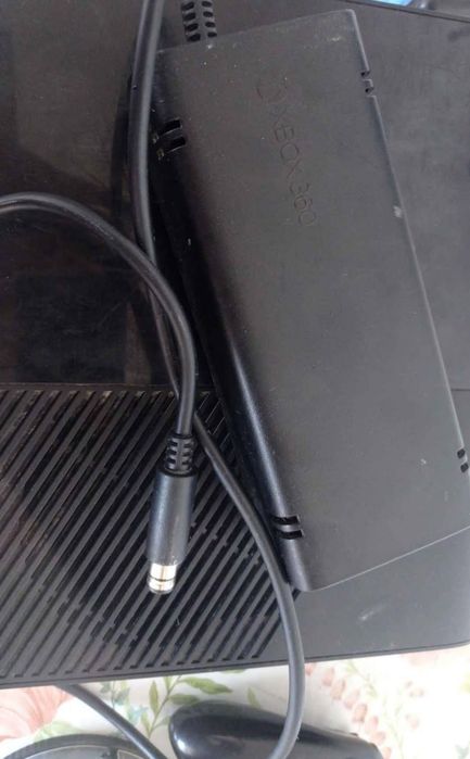 Xbox 360 E безупречен