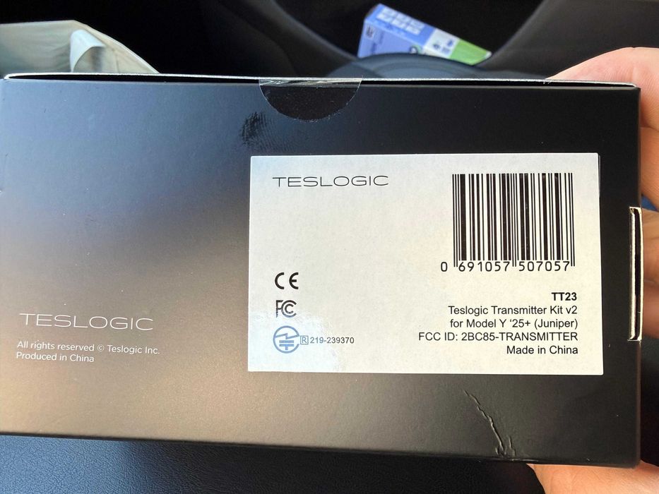 Modul Teslogic Dash v2 pentru Tesla Model Y 2025+