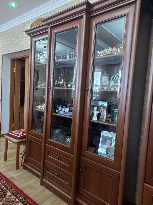 Горка и тумба с зеркалом для зала