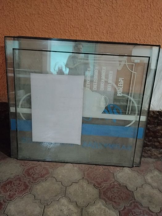 Продаю стекло б/у