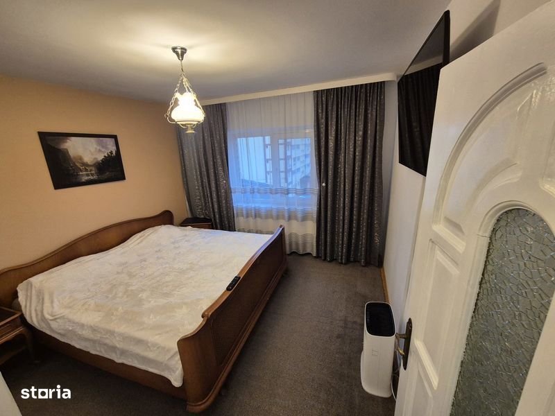 Vânzare apartament 3 camere, decomandat, Târgu Jiu