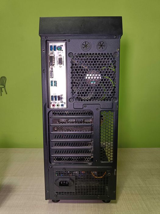 RTX 4060 Ti 16GB VRAM / Ryzen 7 5800X / 64GB DDR4 / 1TB NVMe - Компютър за Видео монтаж