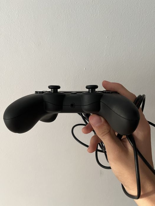 Nacon controller ps4 cu fir de 3 metri(usb)