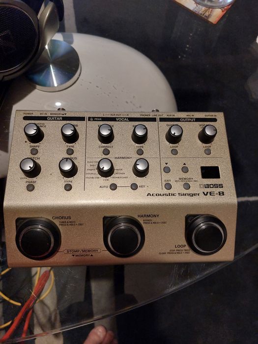 Procesor BOSS VE-8 Acoustic Singer