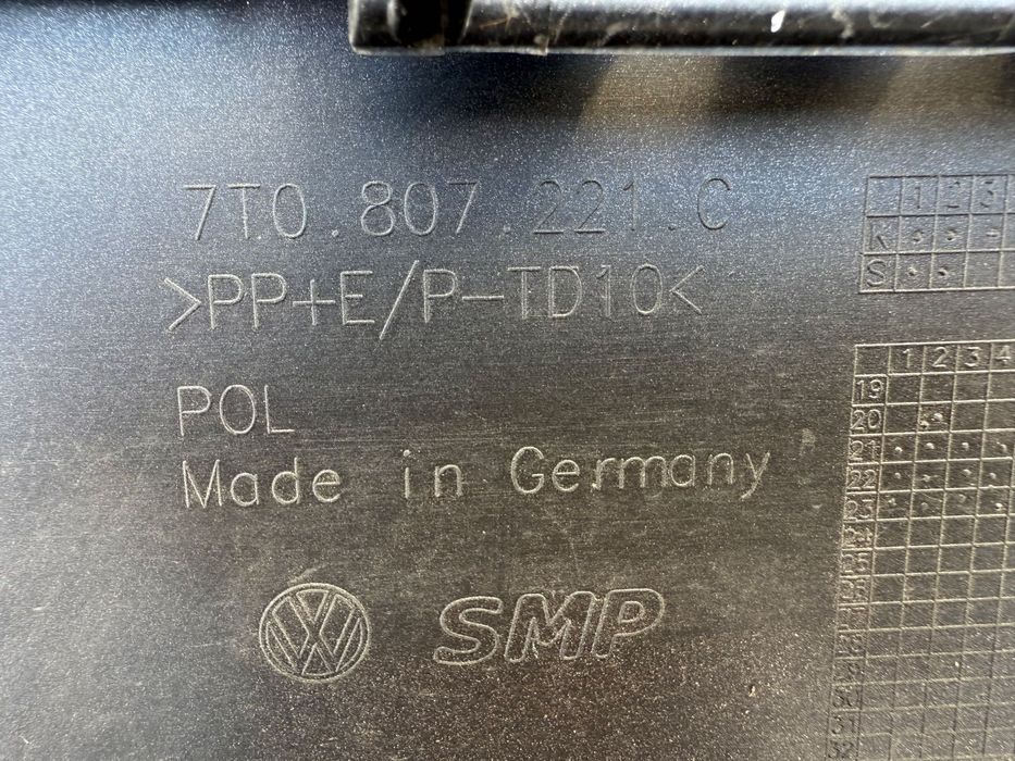 Предна броня за VW T7 Multivan/Caravelle (2021-2025)