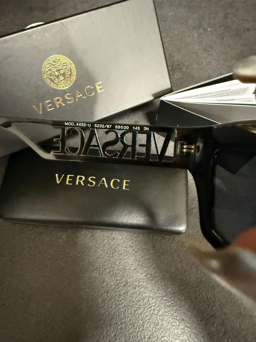 Слънчеви очила Versace