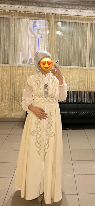 Қазақша көйлек ішімен сыртымен сатылады