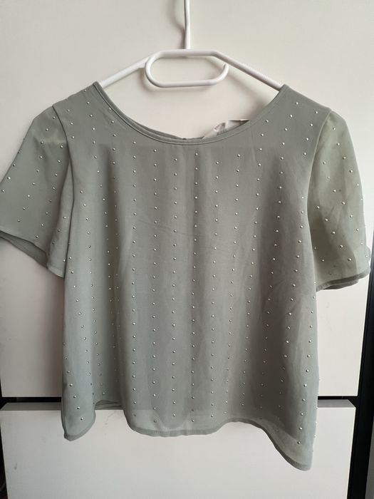 Тениска с камъчета