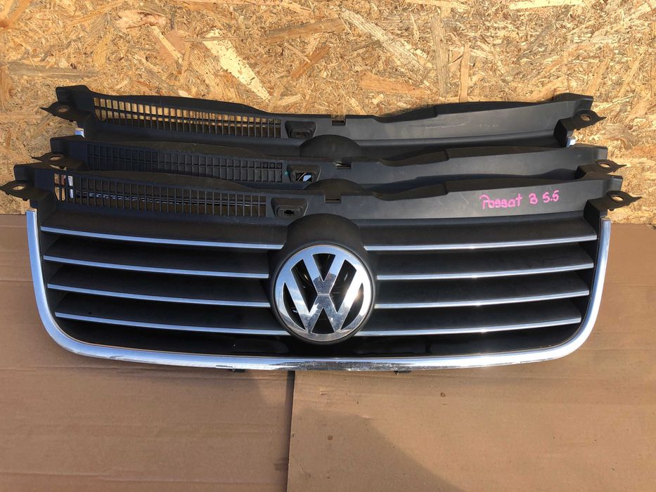 Grila radiator Volkswagen Passat B5 2003