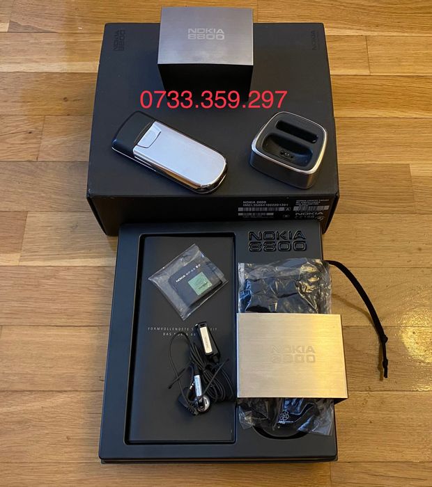 Nokia 8800 Classic CA NOU ! Full Box ! RARITATE Colectie vintage