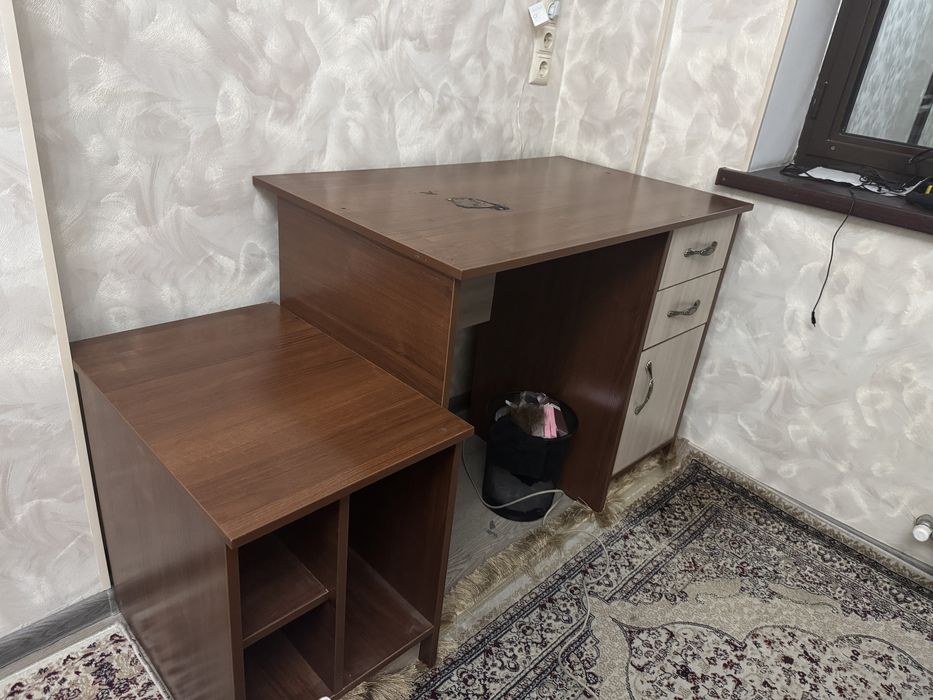 Компьютерный стол