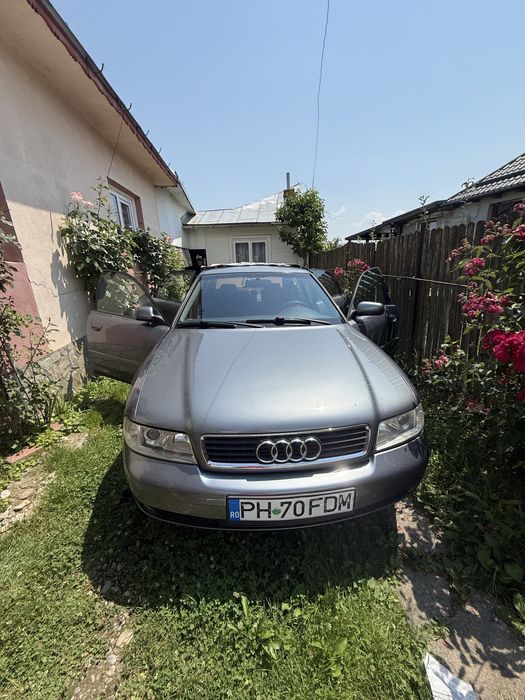 AUDI A4 2000