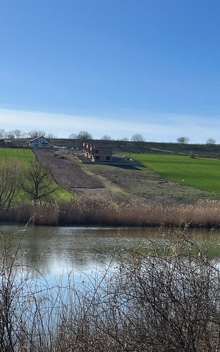 Teren Sorogari cu deschidere la lacul Aroneanu