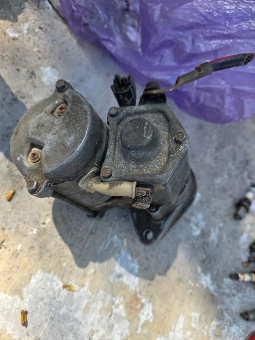 Продам стартер на тойоту Марк 2 креста