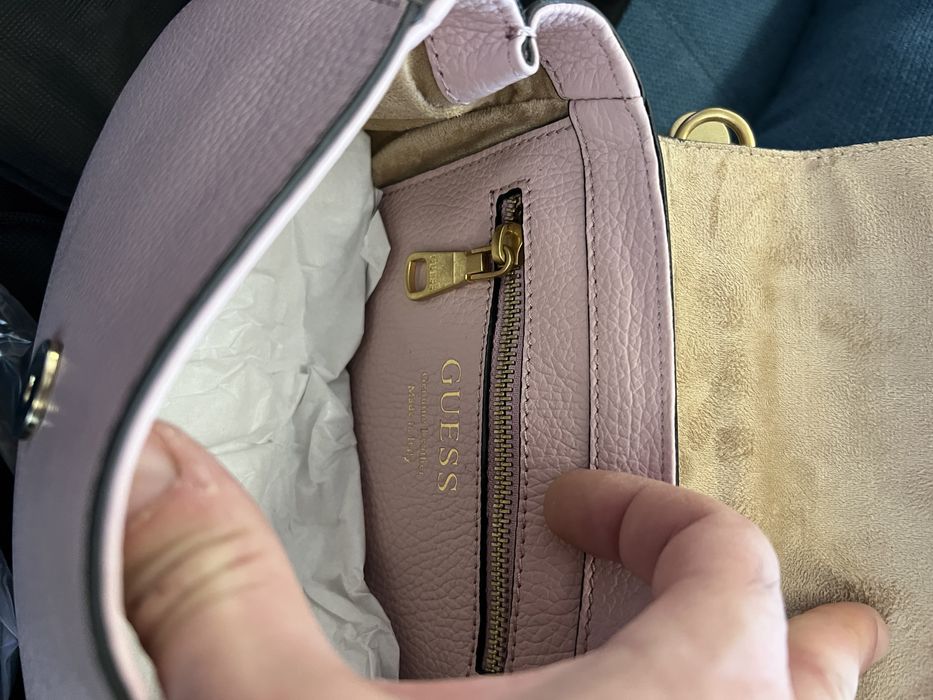 Чанти GUESS.Нови модели.Топ цена.100%ориг.С етикети,кутия,всичко от до