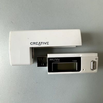 Mp3 плеер Creative muvo v200