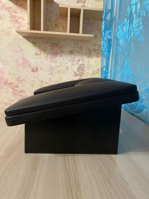 Подставка для рук маникюрная