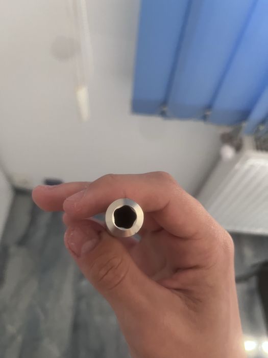 vand iqos iluma cu pen