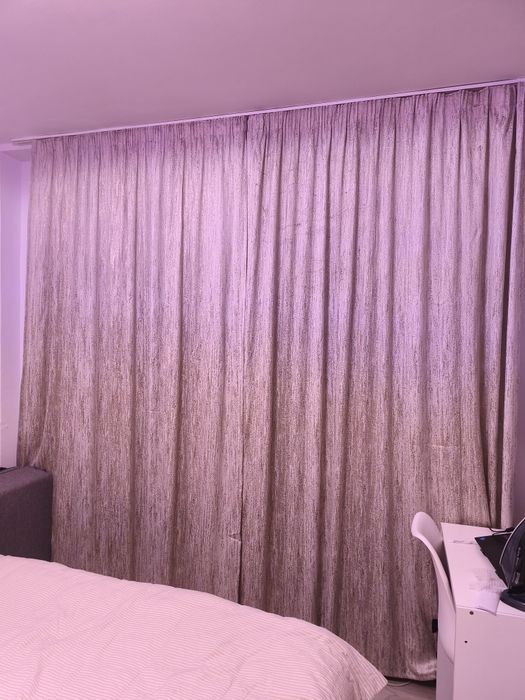 Draperii ca noi 150 lei,2 buc de 2m fiecare