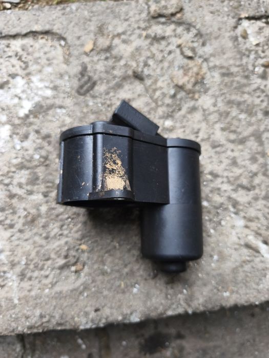 Motoraș etrier dreapta spate Volkswagen Passat B6